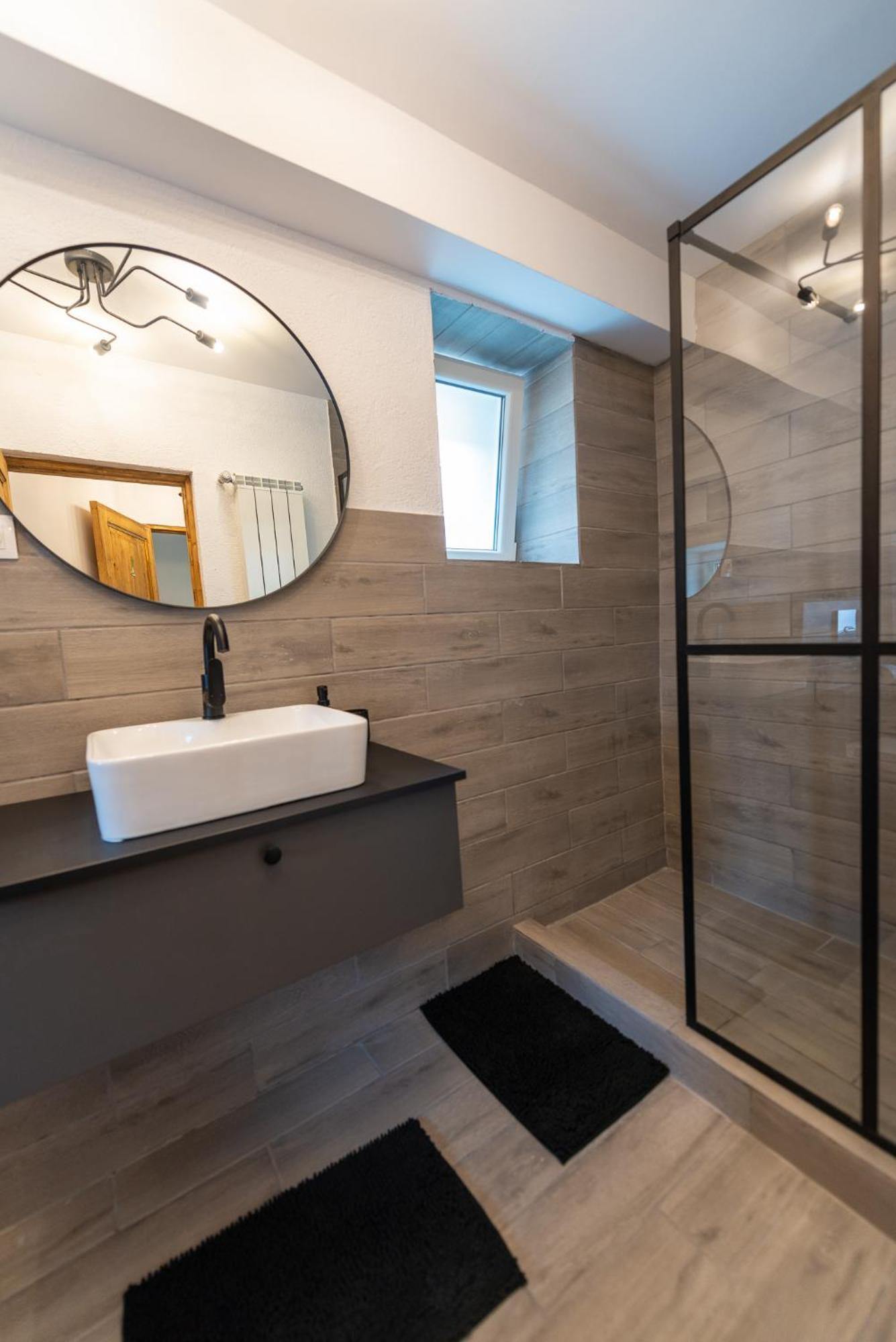 Hotel Fernweh Haus Braşov Chambre photo