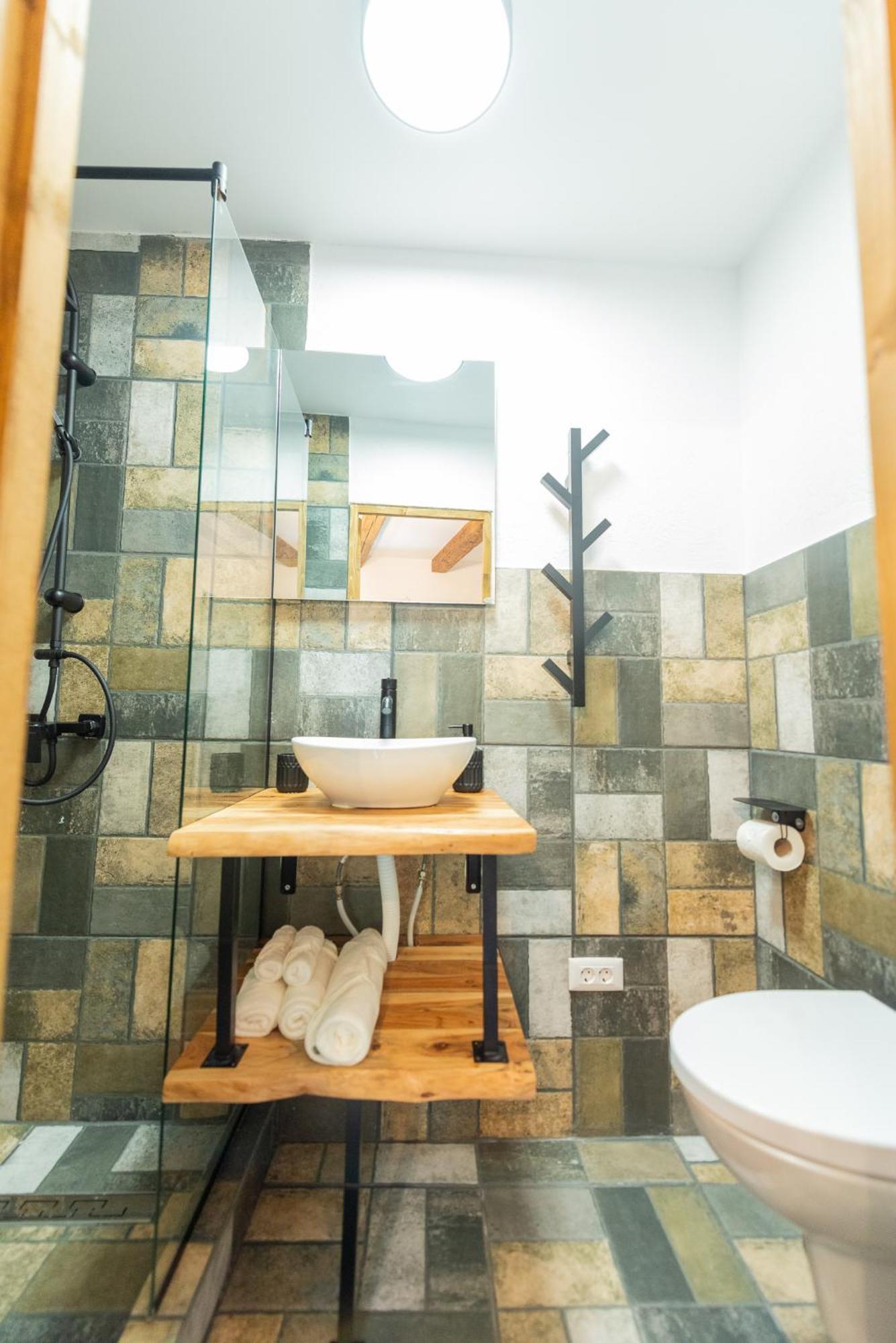 Hotel Fernweh Haus Braşov Chambre photo